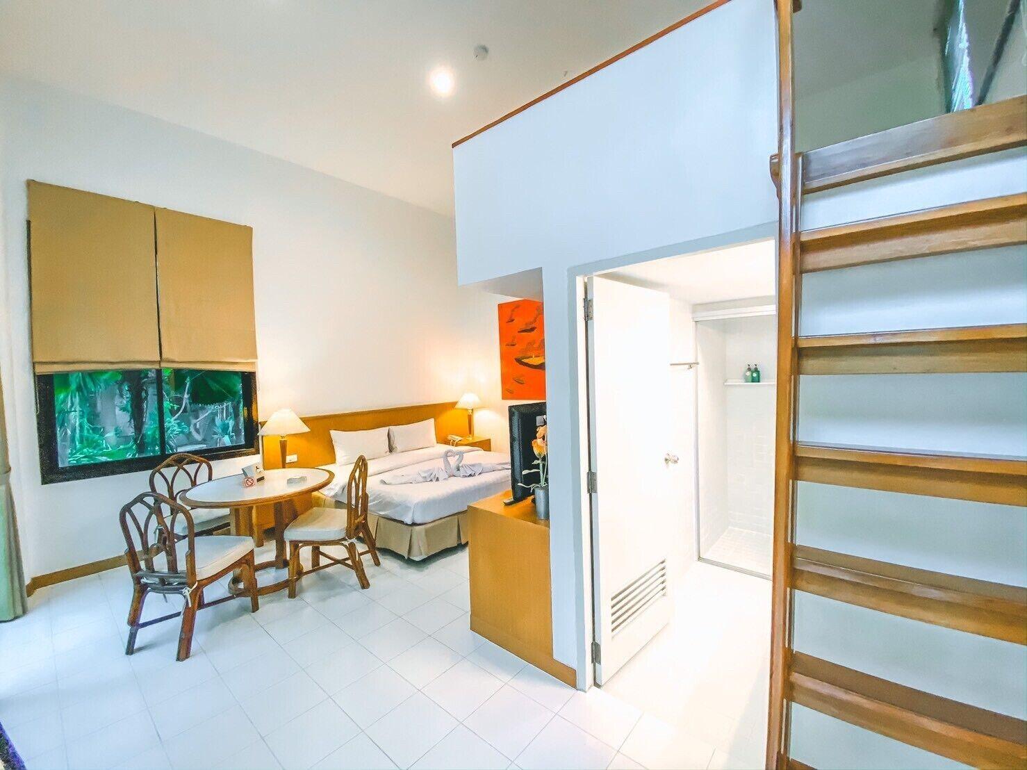Nern Chalet Beachfront Hotel Huahin Kültér fotó