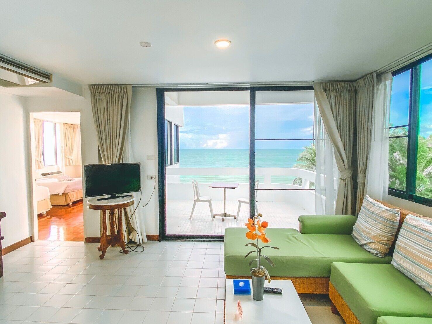Nern Chalet Beachfront Hotel Huahin Kültér fotó