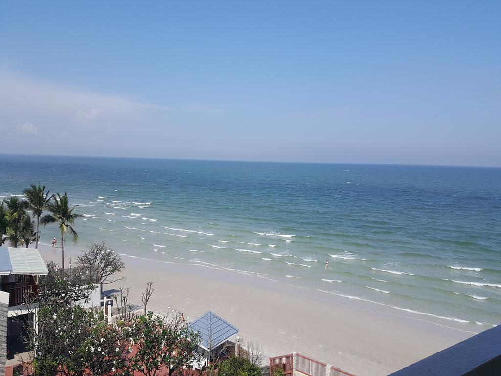 Nern Chalet Beachfront Hotel Huahin Kültér fotó