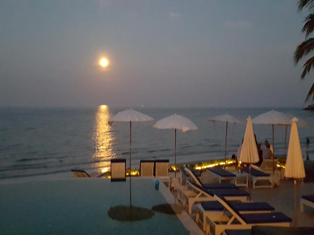 Nern Chalet Beachfront Hotel Huahin Kültér fotó