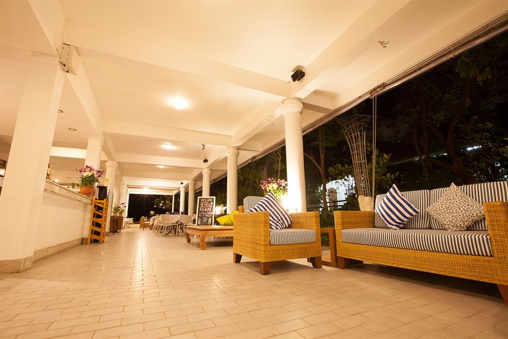 Nern Chalet Beachfront Hotel Huahin Kültér fotó